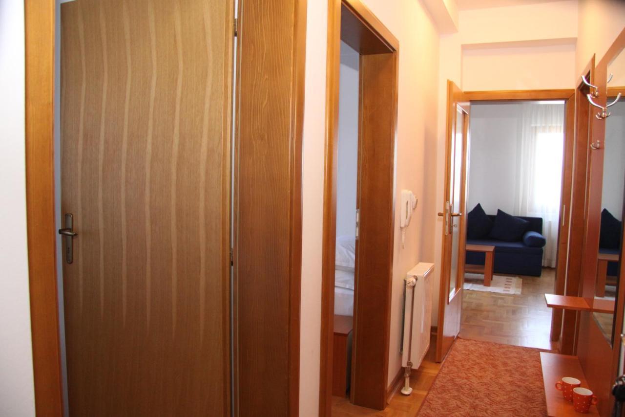 Royal Apartments Smederevo Rum bild