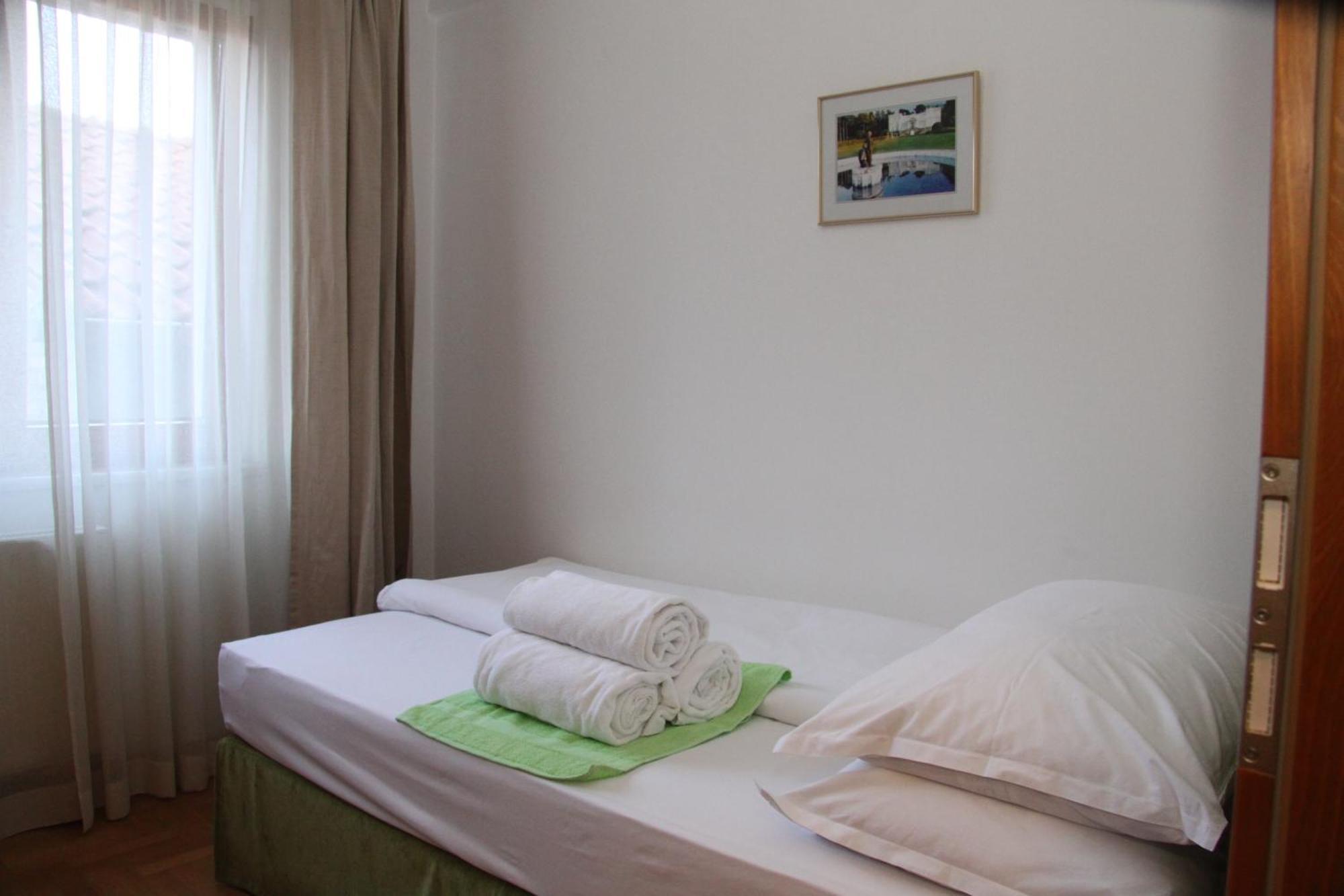Royal Apartments Smederevo Rum bild
